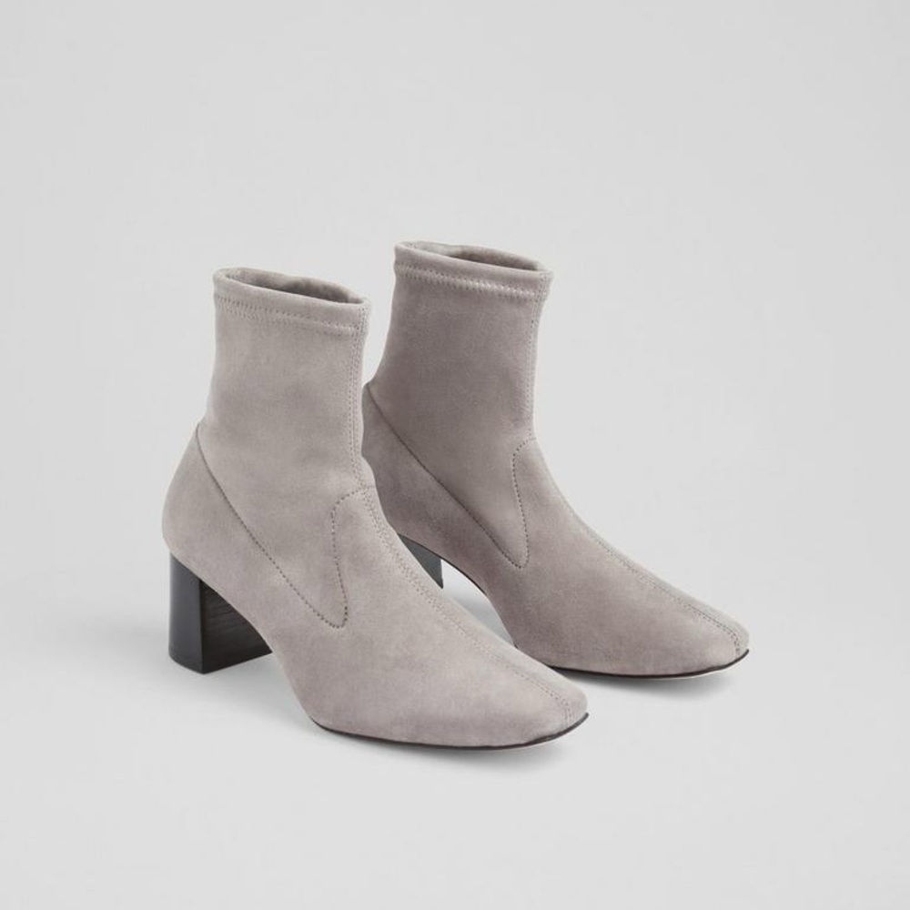 NWT LK BENNETT Amira Stretch Suede Ankle Boots
Size 8.5